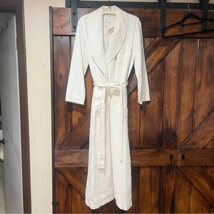 New Cabernet Long Robe